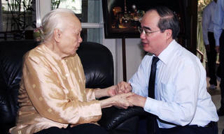 Chủ tịch Nguyễn Thiện Nhân chúc Tết các vị nguyên lãnh đạo Đảng, Nhà nước