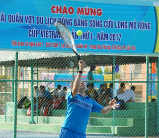 Hơn 140 VĐV khởi tranh Giải Quần vợt du lịch ĐBSCL lần thứ I