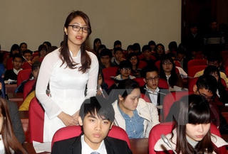 300 sinh viên tham gia phiên họp mô phỏng Quốc hội Việt Nam