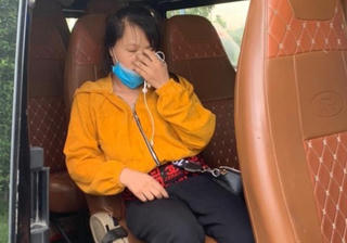 Quảng Ninh: Vượt rào ngăn cách đón xe trung chuyển để trốn khai báo y tế