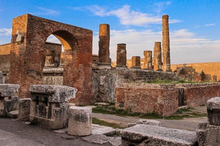 Pompeii: Sự hồi sinh của thành phố Italy cổ đã từng lụi tàn