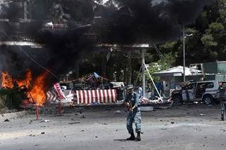 Đánh bom liều chết ở sân bay quốc tế Kabul, 4 người thiệt mạng