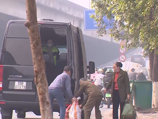 Xác minh tố cáo CSGT 'bảo kê' điểm đón khách trái phép ở Thanh Xuân