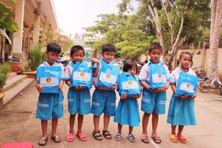 Cần Thơ: Những chuyến xe chở ước mơ cho trẻ em vùng sâu