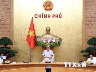 Thủ tướng: Phấn đấu 30% dịch vụ công trực tuyến mức độ 4 vào cuối 2020