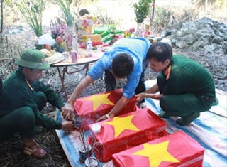 Thanh Hóa: Cất bốc 16 hài cốt  liệt sỹ hi sinh năm 1967