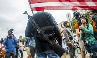 Một đại học Mỹ cho phép sinh viên mang súng vào lớp học