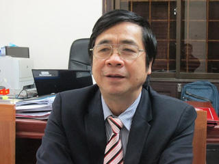 Công khai, dân chủ  để chống 'chạy'