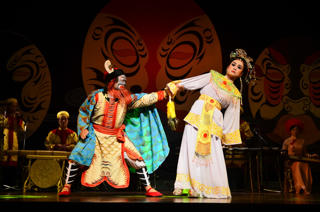 Sân khấu Việt và những trăn trở