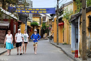 Để du lịch miền Trung phát triển bền vững ngày càng hiệu quả hơn