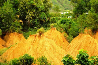 Quảng Nam: Khẩn cấp di dời dân ra khỏi vùng có nguy cơ sạt lở đất