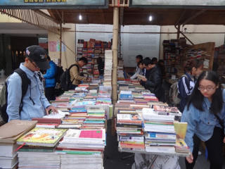 Hội sách cũ tháng 3