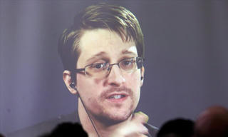 Nga kéo dài hạn tị nạn của Edward Snowden thêm vài năm