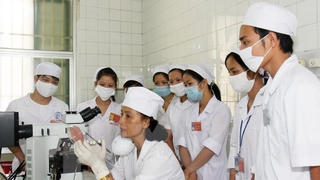 Tuyển sinh đại học 2021: Cân nhắc khối ngành sức khỏe