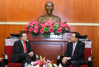 BẢN TIN MẶT TRẬN: Đưa quan hệ đối tác chiến lược Việt Nam - Pháp lên tầm cao mới