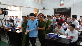 Án tử hình cho cán bộ ngân hàng chiếm đoạt tài sản nhà nước