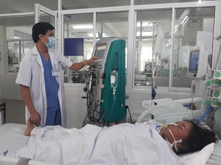 Ăn phải nấm độc, một gia đình người Ca Dong đi cấp cứu