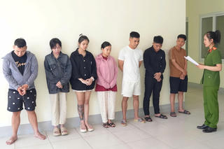 Bắt quả tang 7 đối tượng thuê nhà trọ mua bán, sử dụng trái phép chất ma túy