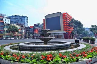 Thi công Quảng trường Đông Kinh Nghĩa Thục gặp nhiều ý kiến trái chiều, đơn vị thiết kế nói gì?