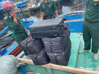 TP Hồ Chí Minh:  81 kg vật thể trôi nổi trên biển là cần sa khô