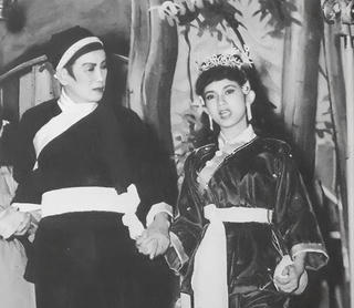 Vọng cổ và những mùa trăng xưa