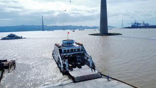 Hải Phòng: Phê bình Sở Xây dựng sau vụ hành khách bị từ chối lên phà rời đảo Cát Bà