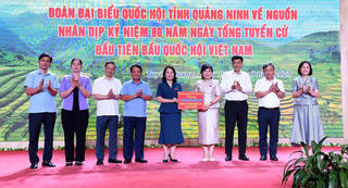 Quảng Ninh hỗ trợ Tuyên Quang 1,6 tỷ đồng thực hiện chương trình an sinh xã hội