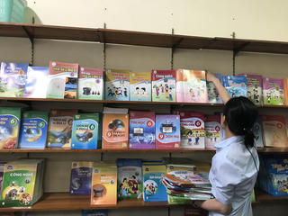 Một bộ sách giáo khoa thống nhất: Không thể chậm trễ