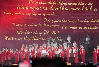 Khi nhạc cách mạng vượt không gian và thời gian