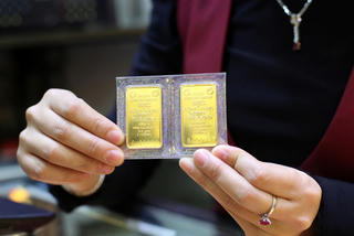 Hạn chế đầu cơ vàng bằng đánh thuế?