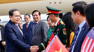 Chủ tịch Quốc hội bắt đầu dự Đại hội đồng AIPA-46 và thăm chính thức Malaysia