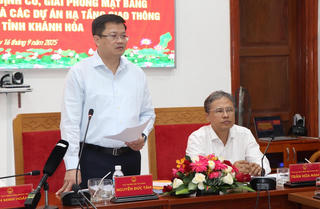 Đoàn công tác của Bộ Tài chính làm việc với UBND tỉnh Khánh Hòa 
