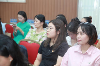 Đưa tiếng Anh thành ngôn ngữ thứ hai trong trường học: Quyết tâm thực hiện