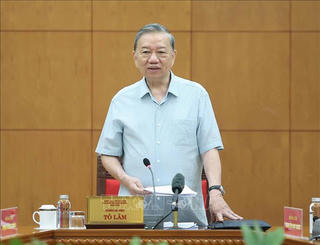 Tổng Bí thư: Nghiên cứu kỹ các phương án để xử lý hài hòa, tháo gỡ vướng mắc trong lĩnh vực đất đai
