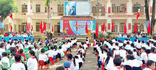 Nghệ An: Nữ giáo viên ung thư bị điều đi biệt phái cách 35 km sẽ được trở về trường cũ