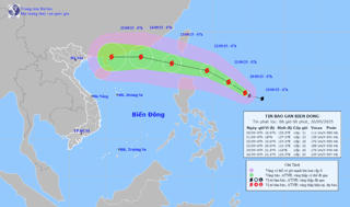Bão Ragasa giật cấp 14 đang hướng về biển Đông