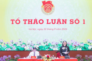 Người cao tuổi cần được chăm sóc "sáng đón đi, chiều đưa về"