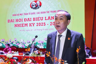 Phát huy truyền thống đoàn kết, dân chủ gắn liền với kỷ cương và trách nhiệm nêu gương