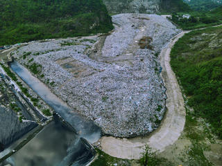 Ninh Bình: Bãi rác 'khổng lồ' ô nhiễm nặng, quá tải