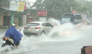 Siêu bão Ragasa di chuyển nhanh, Bắc Bộ, Thanh Hoá và Nghệ An đề phòng mưa lớn trên 400mm