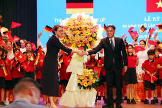 50 năm thiết lập ngoại giao Việt Nam - Đức: Vun đắp tình hữu nghị, mở rộng hợp tác