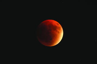 Trăng máu - hiện tượng thiên văn kỳ thú