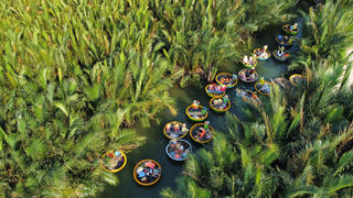 Làng quê bình dị hấp dẫn du khách