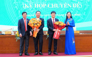 Bí thư xã ở Quảng Ngãi được bầu làm Phó Chủ tịch UBND tỉnh