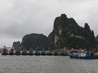 11h ngày 25/9, biển Quảng Ninh vẫn yên bình
