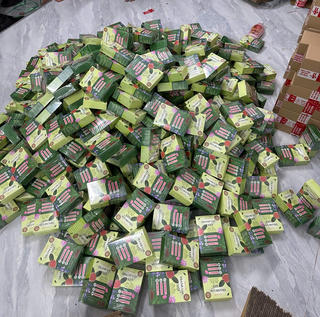 Khởi tố nhóm đối tượng sản xuất hơn 900 chai dầu gội giả