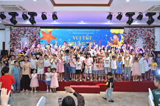 Trại tạm giam số 1 (Công an TP Hà Nội) tổ chức chương trình “Vui Tết Trung thu” cho con em cán bộ chiến sĩ