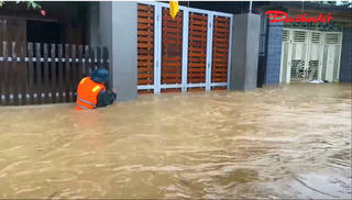 Đồng lòng ứng phó, giảm thiểu thiệt hại do mưa bão