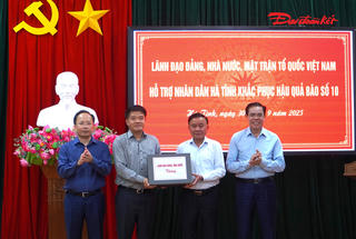 Chung tay hỗ trợ nhân dân Hà Tĩnh khắc phục thiệt hại sau bão số 10