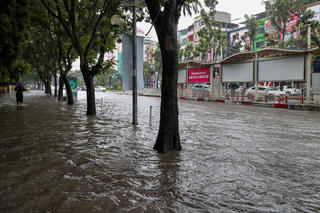 Bộ Y tế: khắc phục hậu quả bão số 10 và ứng phó mưa lũ sau bão